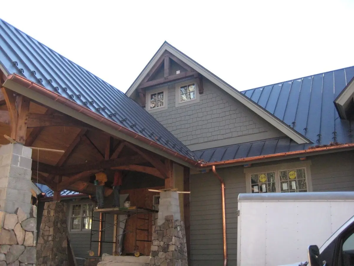 Craftsman Roofing team delivering quality roofing work in Oak Park Heights